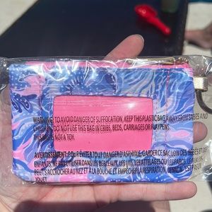 Lilly Pulitzer ID Case Brand New In Bag